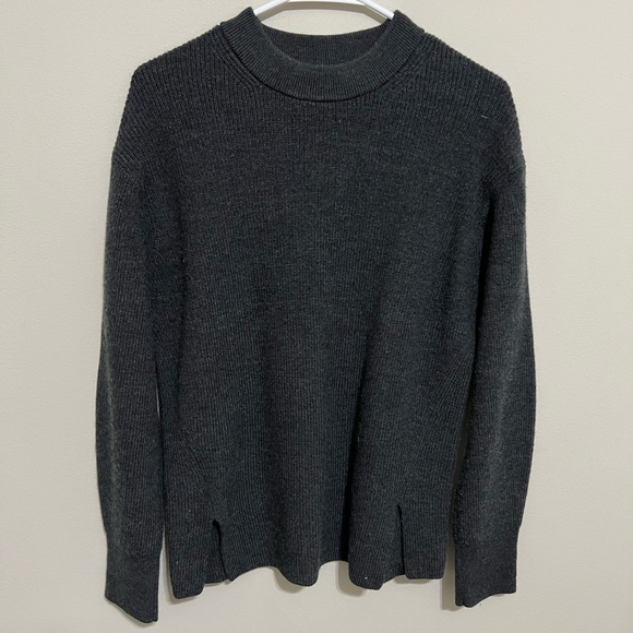 Lululemon sweater - Picture 1 of 2